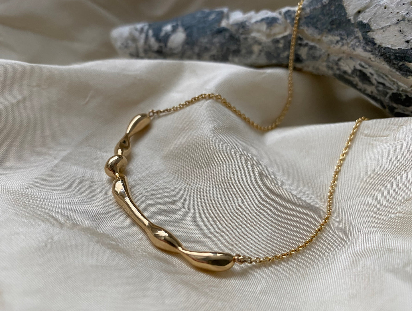 Fountain Station Necklace // 14KY