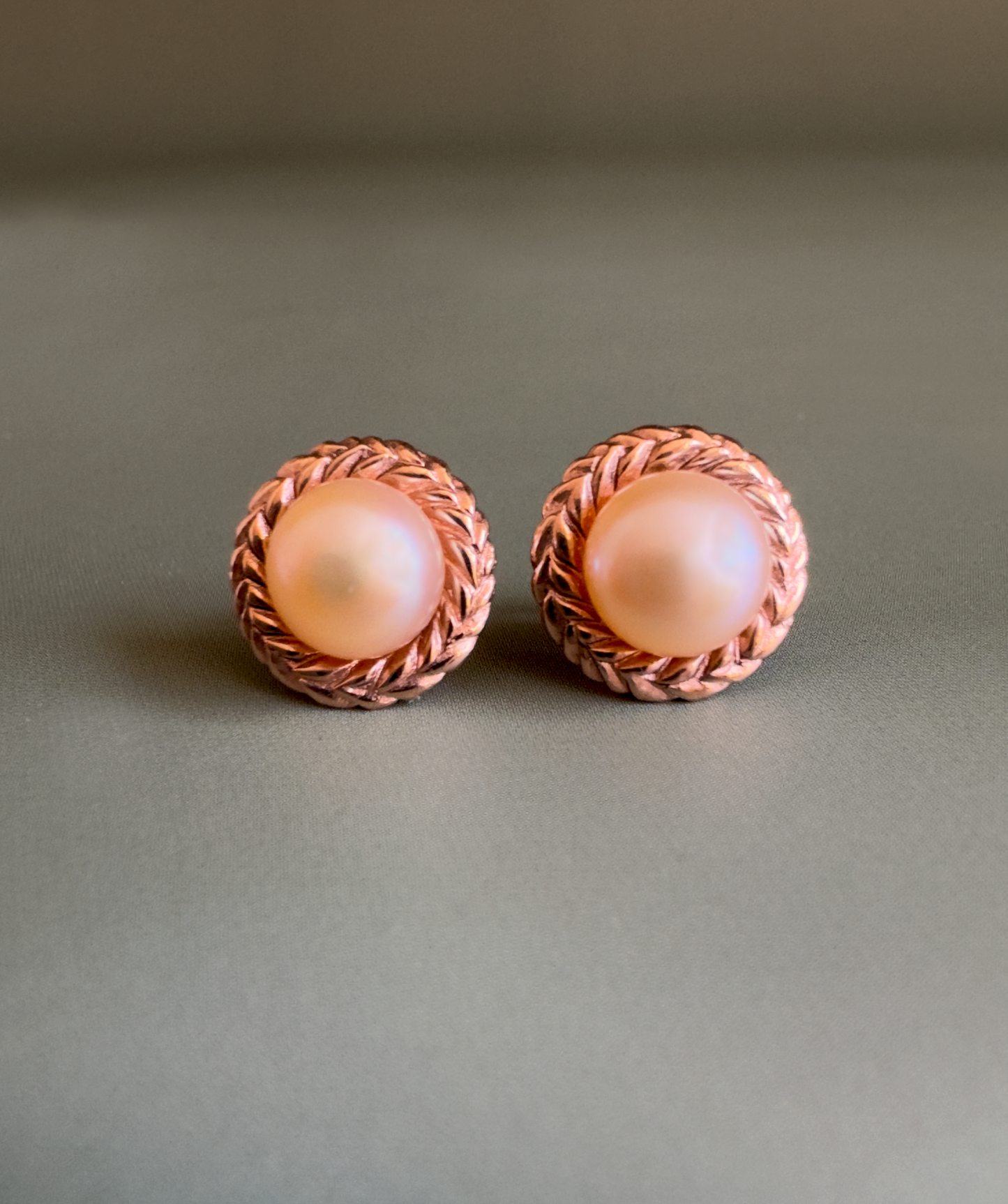 Braided Wreath Studs // 14KR // Peach Button Pearls