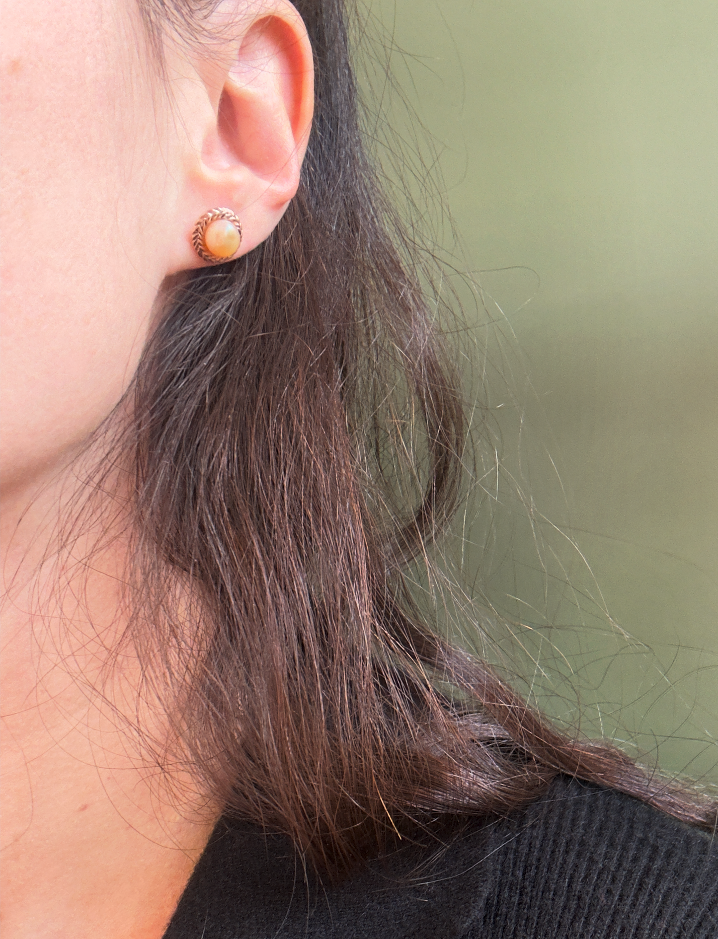 Braided Wreath Studs // 14KR // Peach Button Pearls