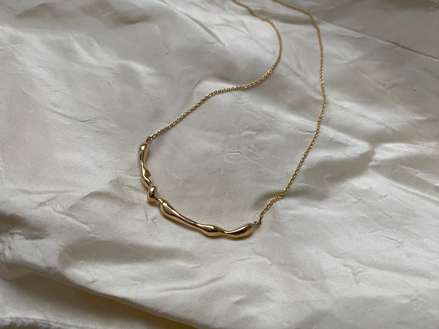 Fountain Station Necklace // 14KY